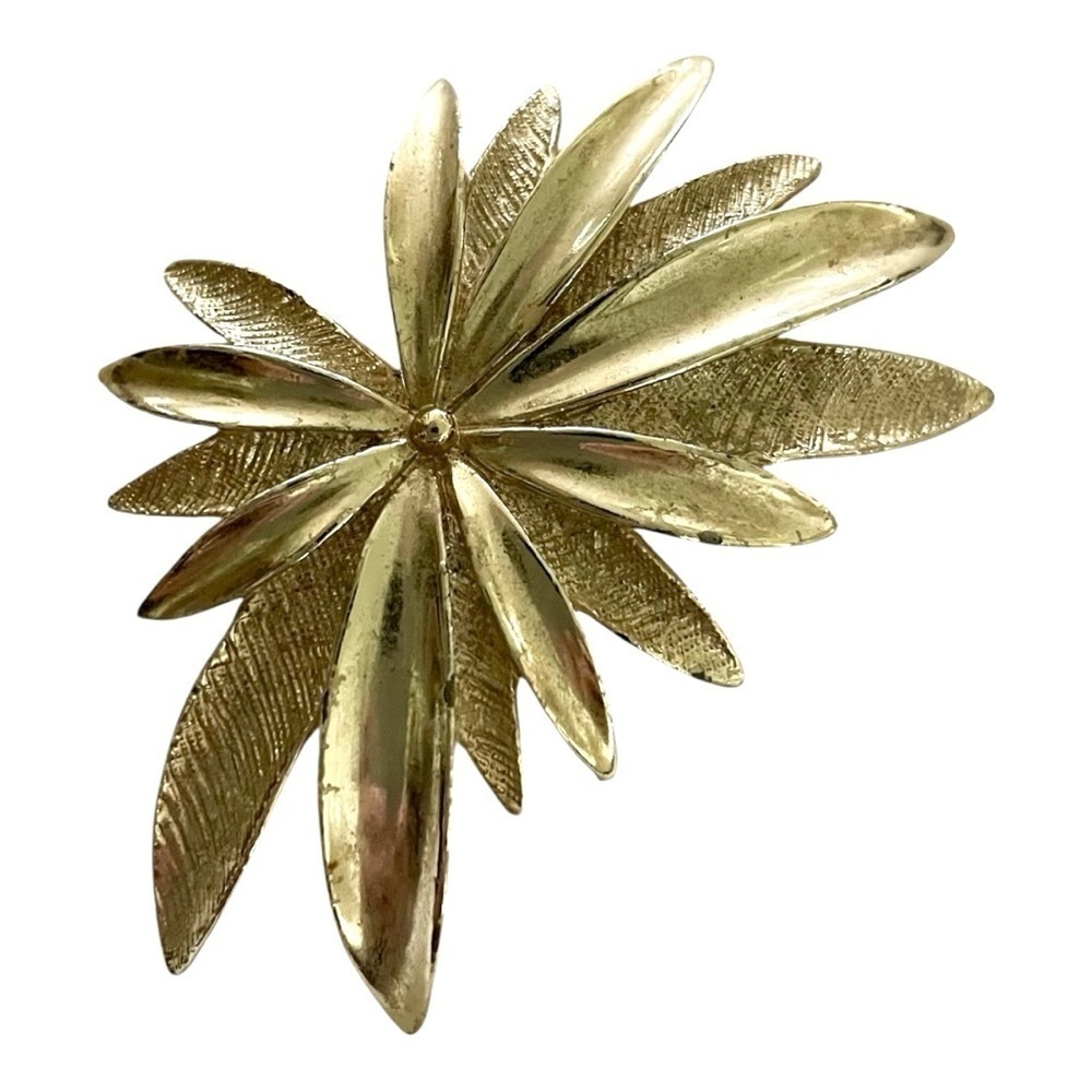 Sarah Coventry Starburst Gold-Tone Brooch, Elegant Vintage Textured Leaves.